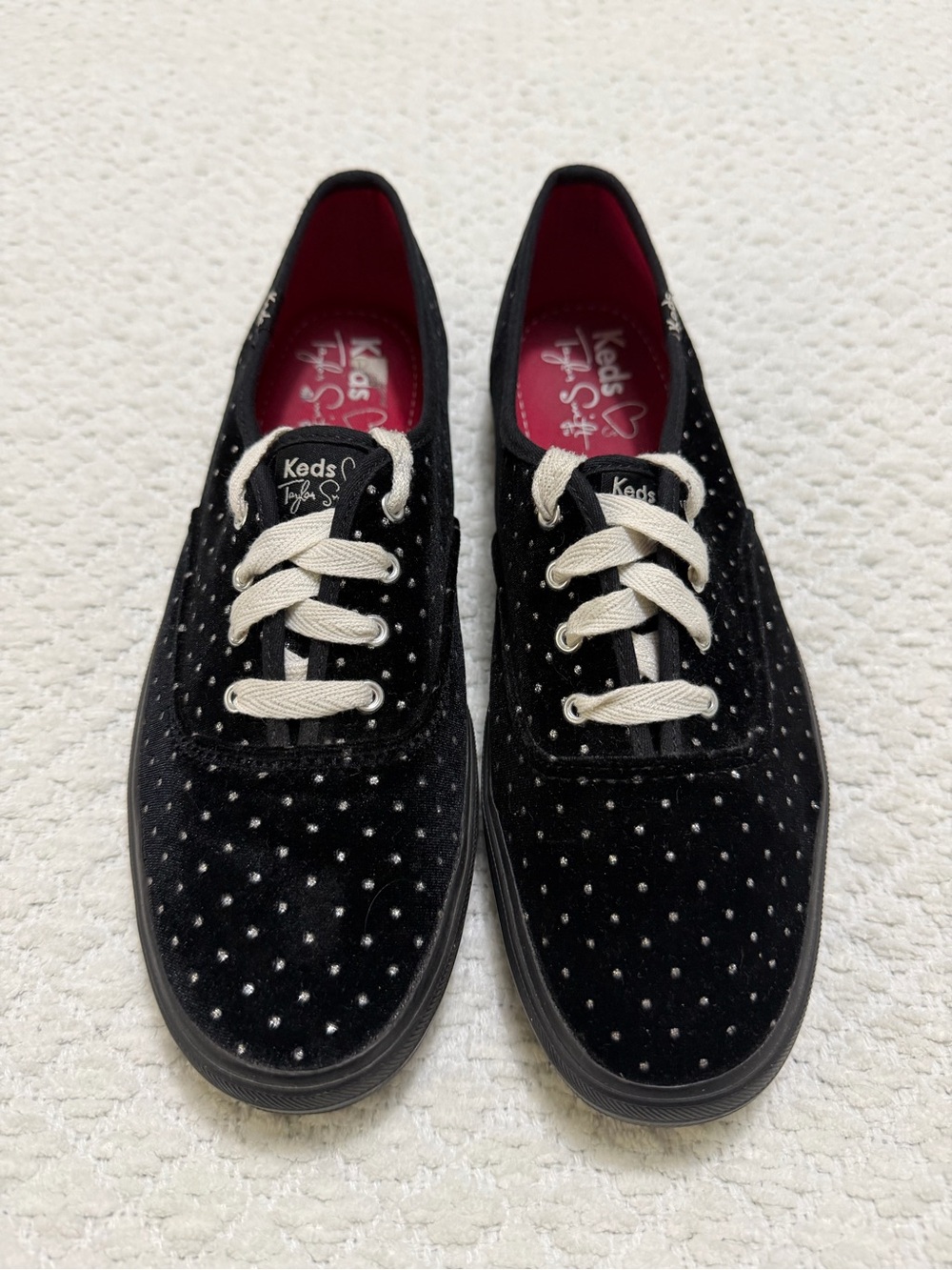 Keds x Taylor Swift Black Velvet Fashion Sneakers Women’s Size 9.5